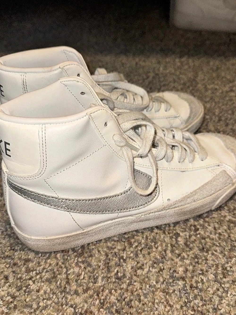 Nike Blazer Mid '77 High-Top Sneakers White & Gray US 8.5